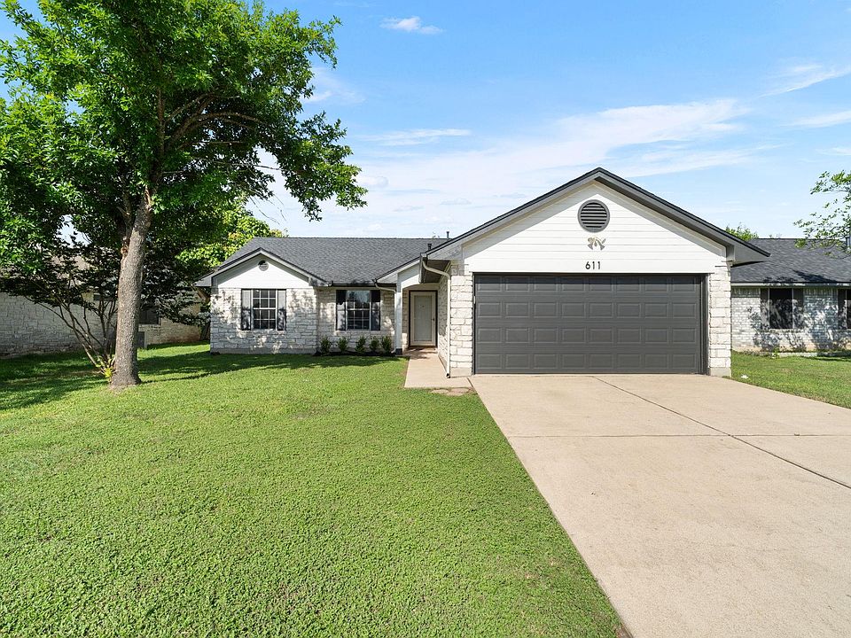 1st image of 611 Clearcreek Dr