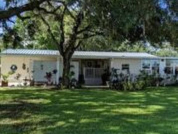 3rd image of 10902 Mayan Dr