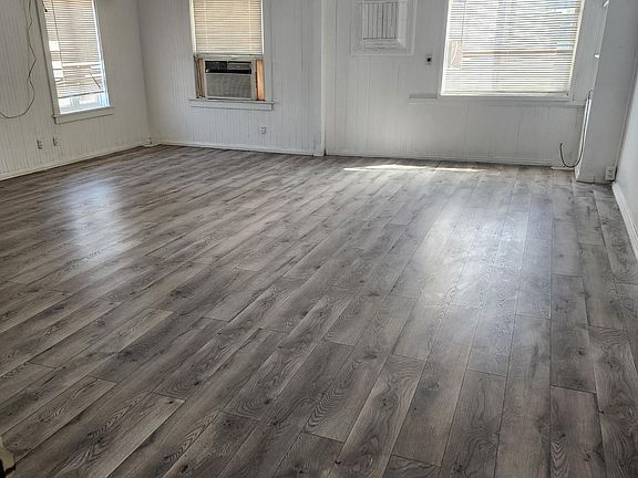 2nd image of 1100 S 5th Ave