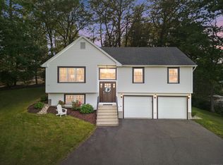 73 Lido Rd, Unionville, CT 06085