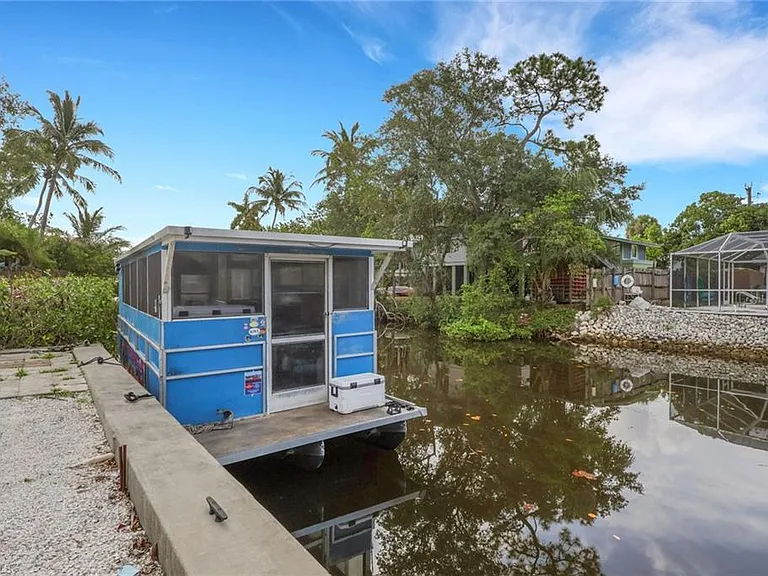 2772 Riverview Dr — Photo 20