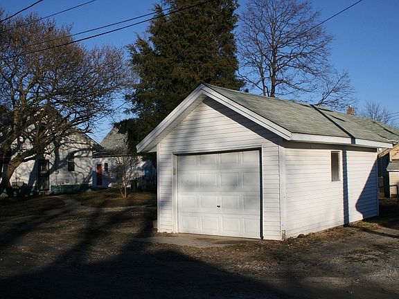4th image of 407 W Jefferson St