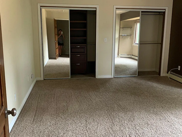Upstairs large Bedroom