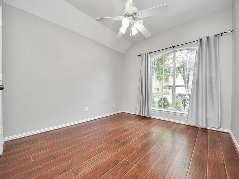 18027 Parkwille Ln — Photo 18