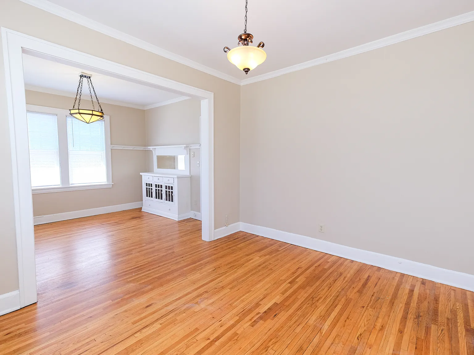 Snelling Villas — Photo 4