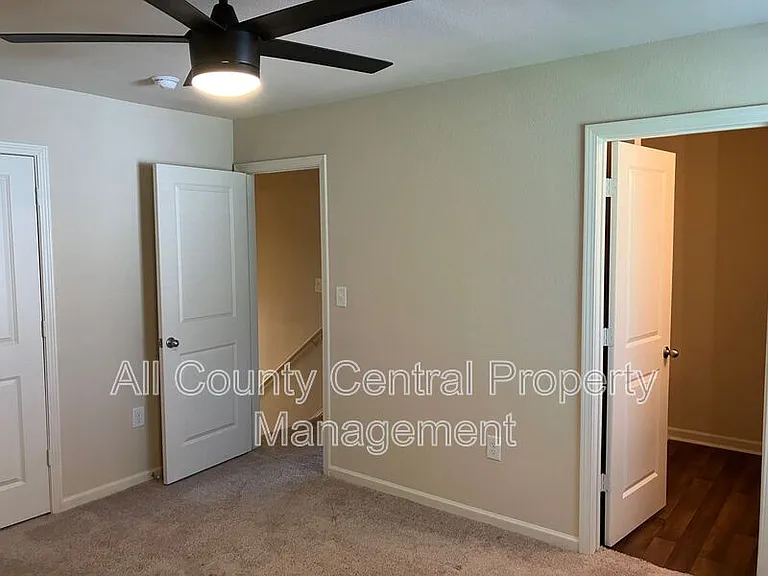 230 Smith Glen Dr — Photo 14