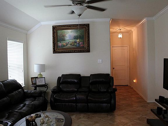 2nd image of 10915 Brittan Leaf Ln