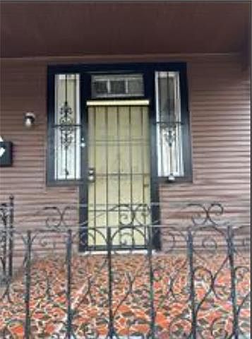 1st image of 2412 Touro St