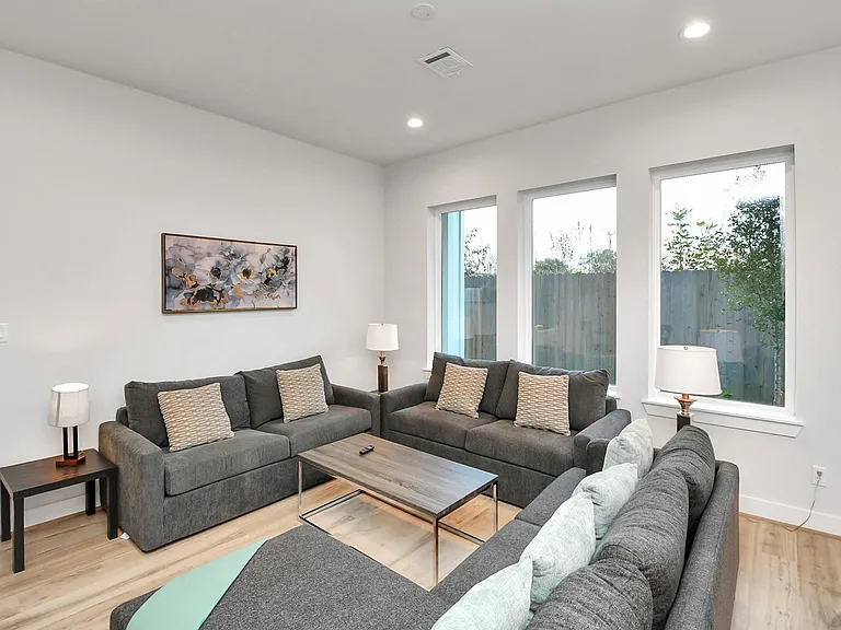 6115 De Campo St — Photo 11