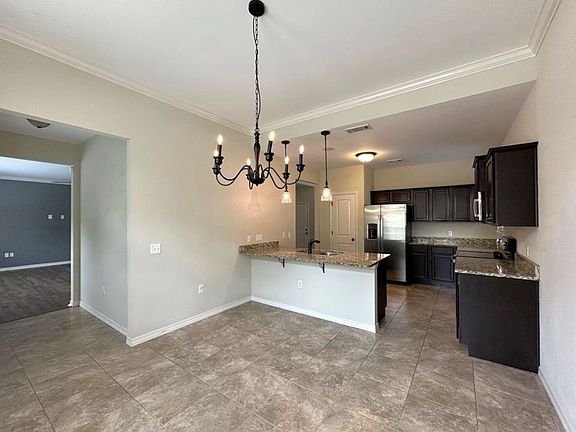 4th image of 182 Peoria Blvd