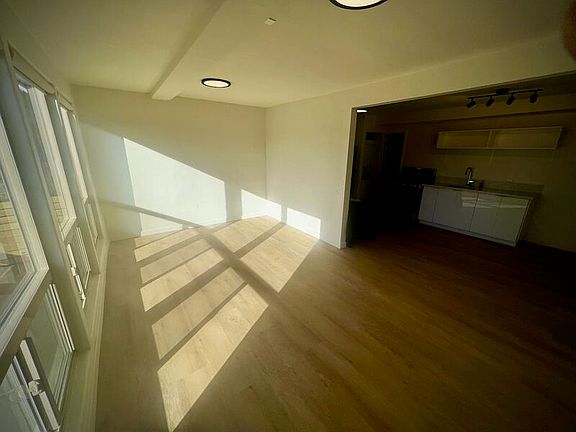 5th image of 245 Church Ave APT O