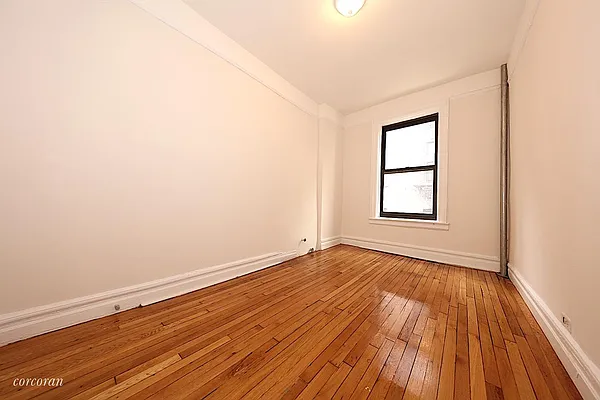 Rented by Corcoran | media 18