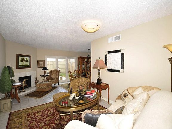 4th image of 974 Memorial Village Dr #53
