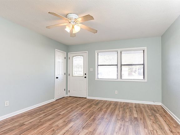 3rd image of 5686 Hermosa Cir