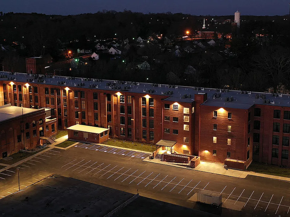 LOFTS AT INMAN MILLS