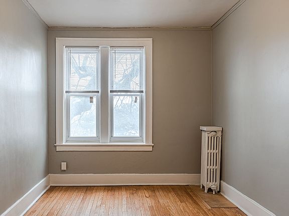 5th image of 80 Seward Ave #1B-1BA-750SQFT