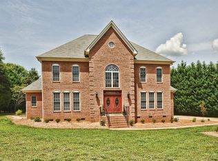 6119 Highview Rd, Matthews, NC 28104