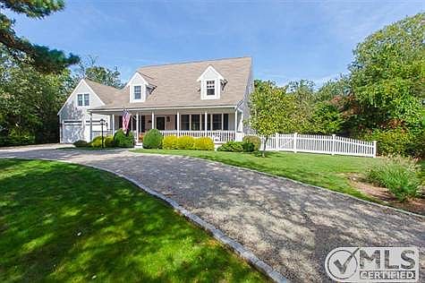 Beautiful curb appeal with circular drive
