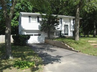 90 Monterey Dr, West Warwick, RI 02893