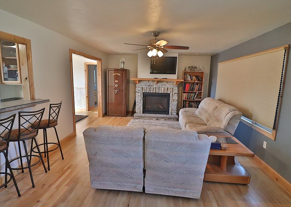 1908 Shoshoni Trail S, Cody, WY 82414 Zillow