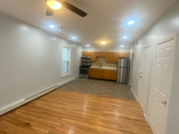 647 Walk Hill St #2