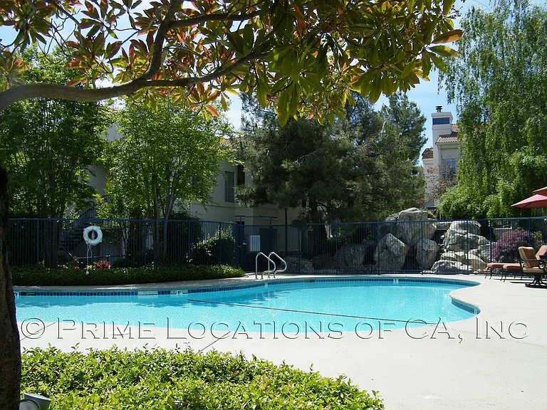 2811 Beachcomber Dr E — Photo 2