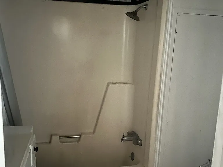 154 Reynolds St — Photo 5