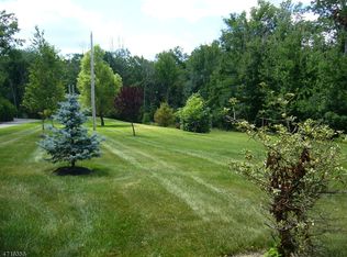 91 Stirling Rd, Warren, NJ 07059