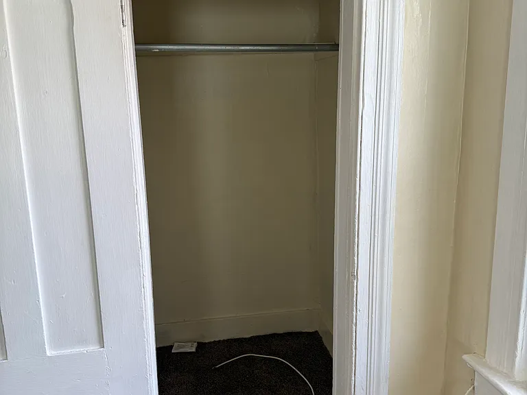 92 Jefferson Ave — Photo 4