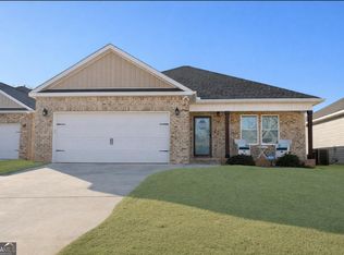 145 Northsky Dr, Warner Robins, GA 31093