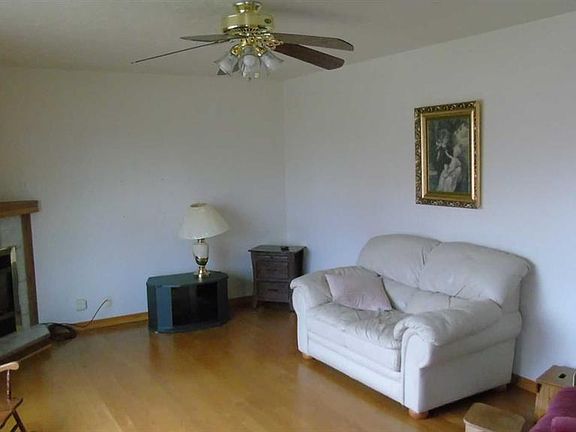 3rd image of 546 N 21st St