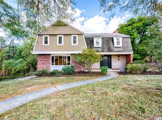 2 Carleton Dr, Pittsburgh, PA 15243