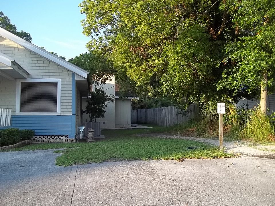 1st image of 478 NE 3rd St #Duplex