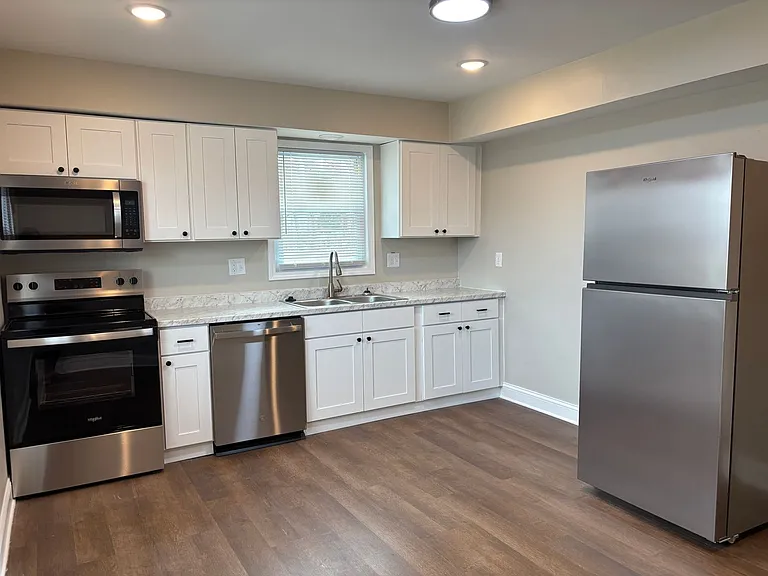 4411 Rice Rd — Photo 10