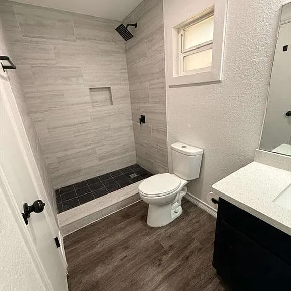 913 W Park Ave — Photo 6