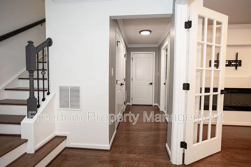 Building Photo - 2023 Serviceberry Rd