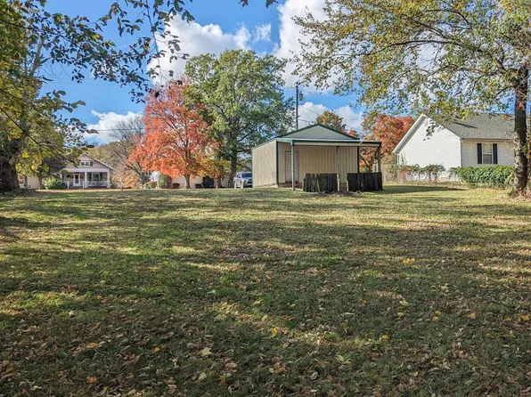 502 N Calhoun Avenue, Ash Grove, MO 65604