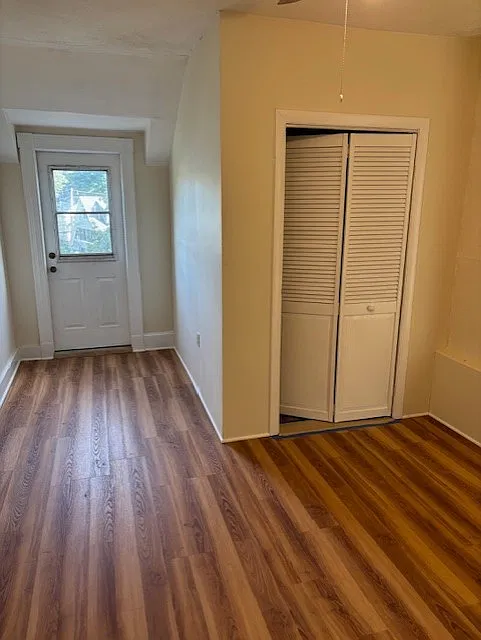 2 bed, 800 sqft, $2,400 — Photo 4