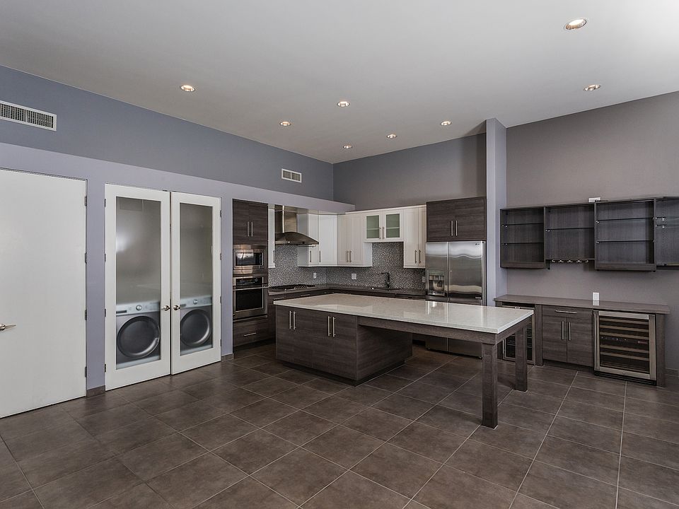 Open Concept Kitchen 