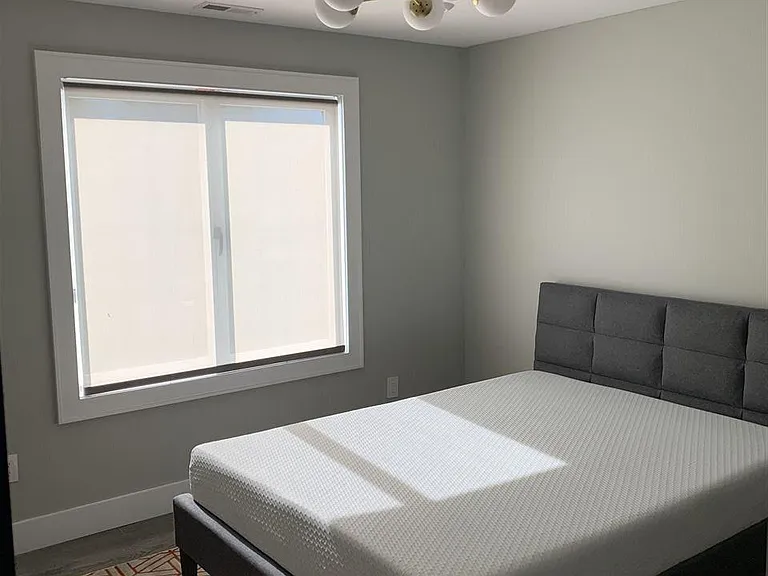 808 Elliott Ave — Photo 18
