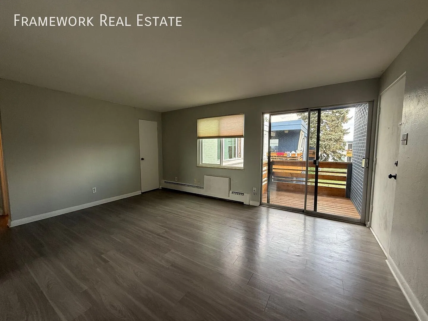 Spacious 3-Bedroom, 2-Bath Apartment in Prime Lakewood Location Private Patio & Off-Street Parking — Photo 4