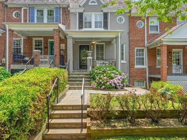 3754 W St NW, Washington, DC 20007