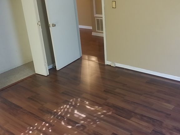 4th image of 2808 Pepperdine Dr