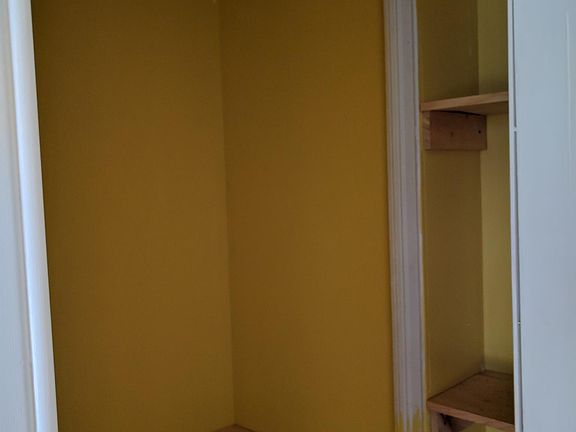 5th image of 124 S 11th Ave #2