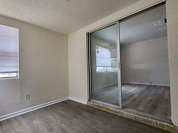 2nd image of 830 Highland Ave N APT 1