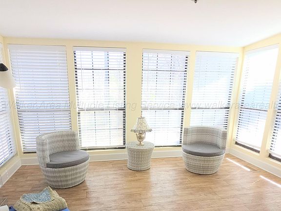 3rd image of 334 Bird Farm Rd