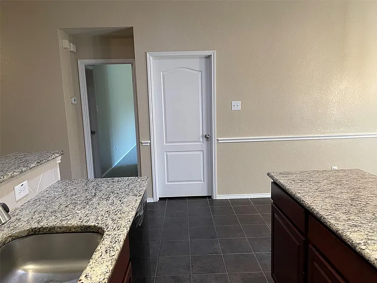 9320 Jerico Dr — Photo 6