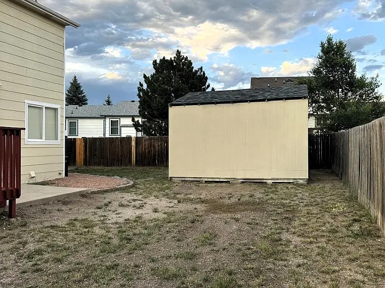 1155 Pond Side Dr — Photo 21