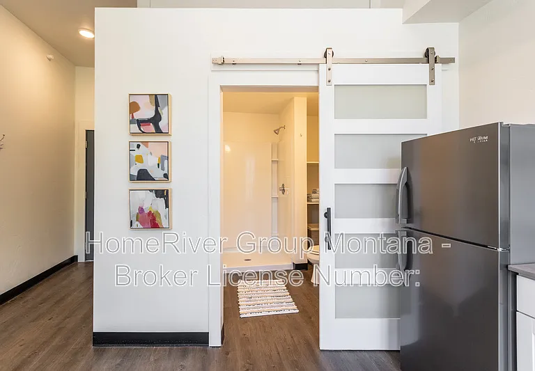 320 Clay St #206 — Photo 10