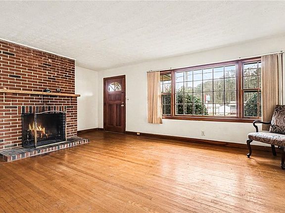 3rd image of 4568 Austell Powder Springs Rd